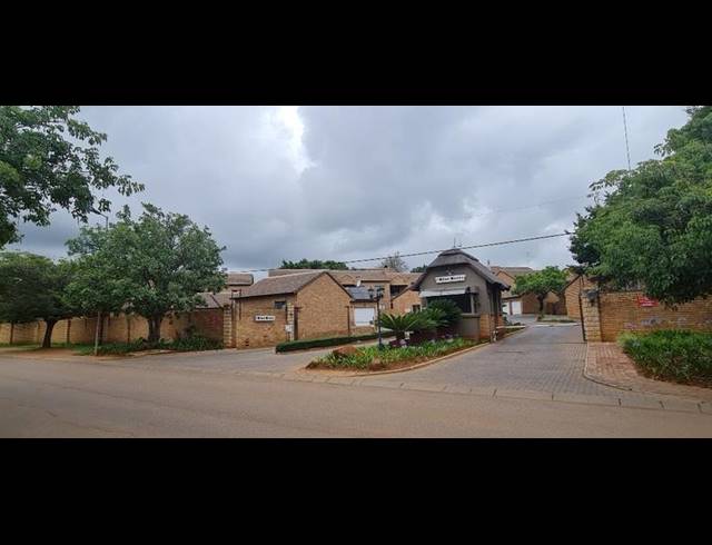 2 BEDROOM APARTMENT FOR SALE IN FAERIE GLEN